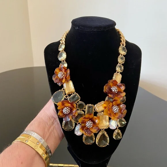 NWT preppy luxury J. Crew flower crystal and tortoise statement necklace